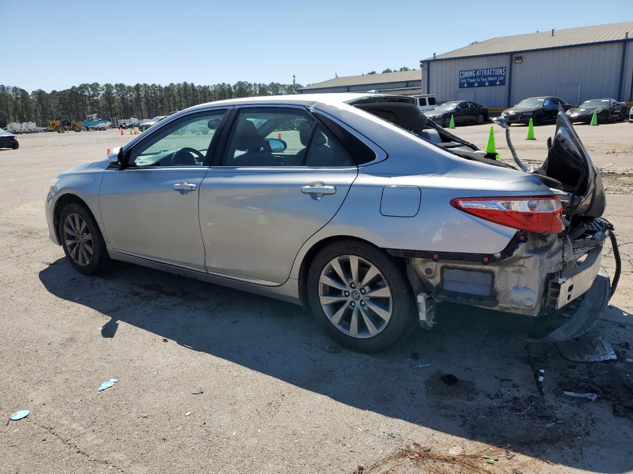 2016 Toyota Camry VIN 4T4BF1FK9GR581296 Copart auction photo, rear end damage thumbnail 2