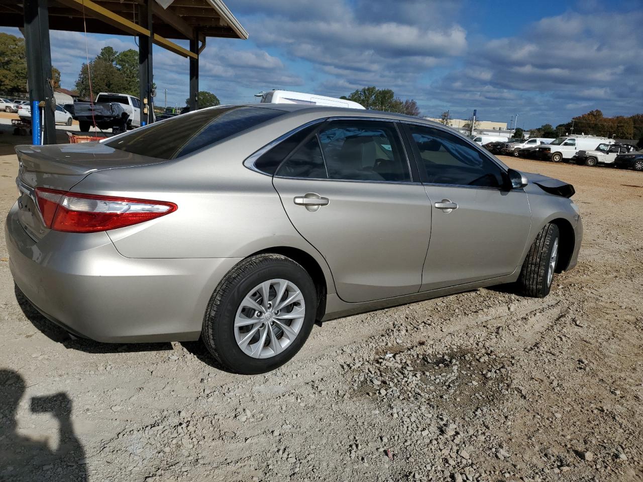 2016 Toyota Camry VIN 4T1BF1FK1GU540283 Copart auction photo, front end damage thumbnail 3