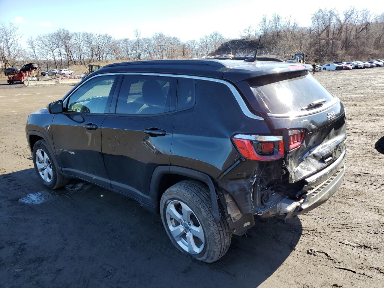 2019 Jeep Compass VIN 3C4NJDBB0KT742414 Copart auction photo, rear end / minor dent/scratches damage thumbnail 2