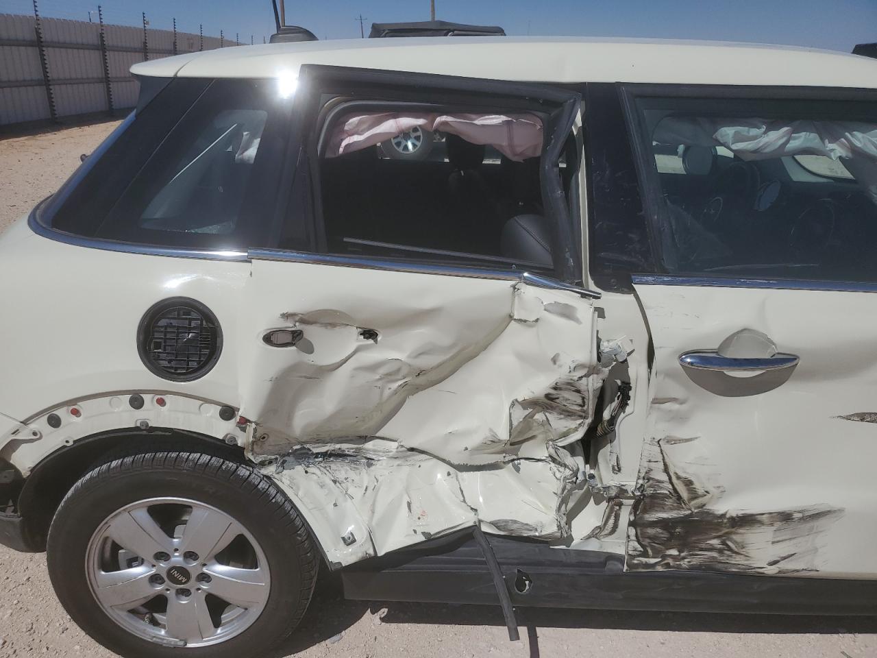 2020 MINI Cooper VIN WMWXU7C07L2M47907 Copart auction photo, side / minor dent/scratches damage thumbnail 3