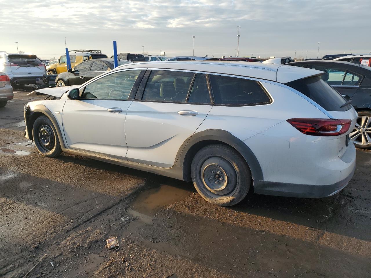 2018 Buick Regal VIN W04GV8SXXJ1167612 Copart auction photo, front end damage thumbnail 2