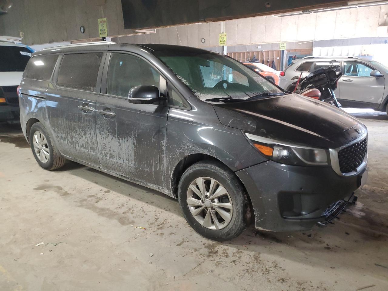 2017 KIA Sedona VIN KNDMB5C14H6316233 Copart auction photo, front end / mechanical damage thumbnail 4