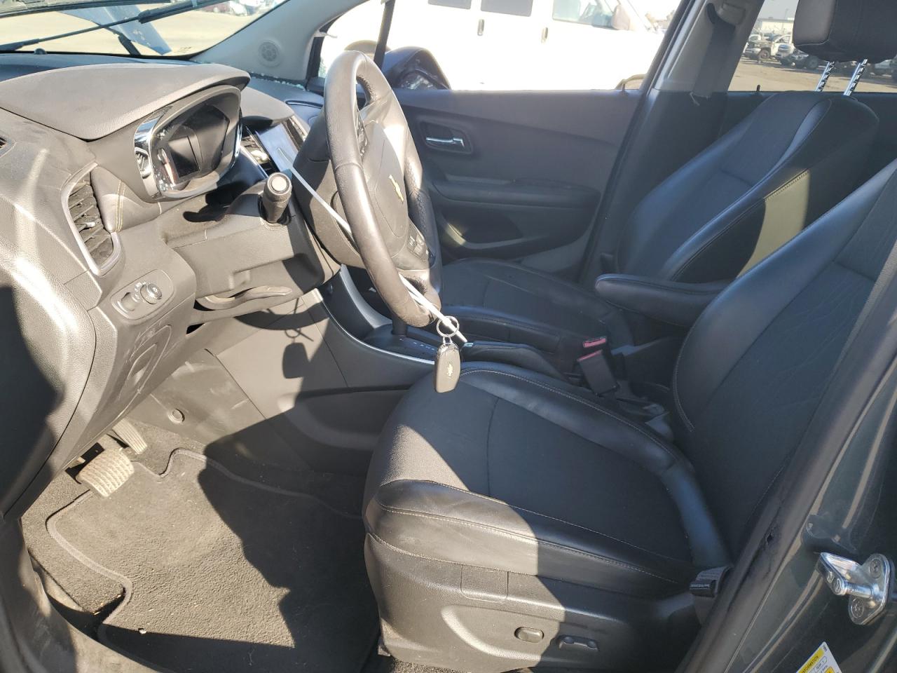 2022 Chevrolet Trax VIN KL7CJPSM2NB517585 Copart auction photo, all over damage thumbnail 7