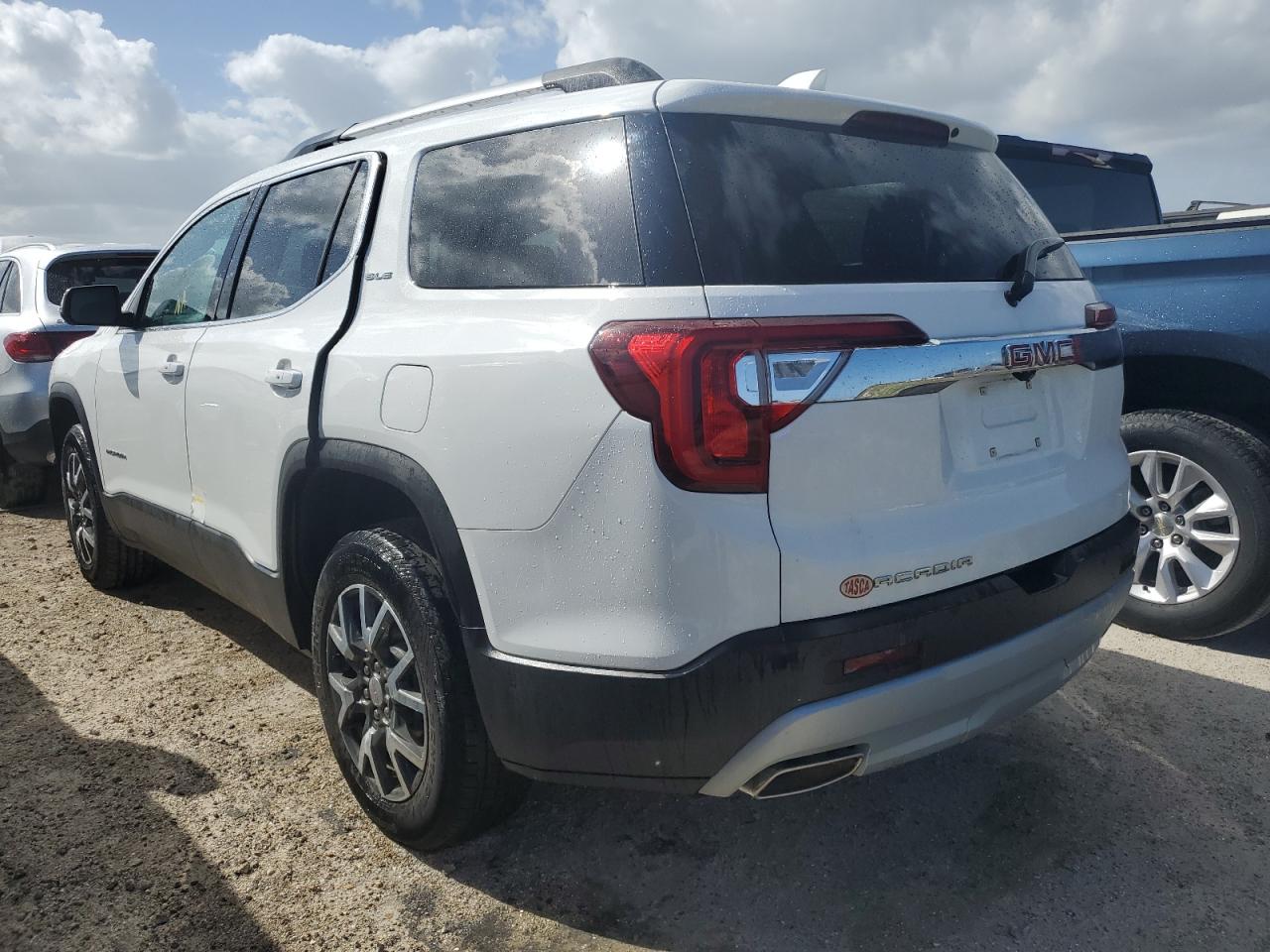 2022 GMC Acadia VIN 1GKKNKL46NZ170682 Copart auction photo, water/flood damage thumbnail 2