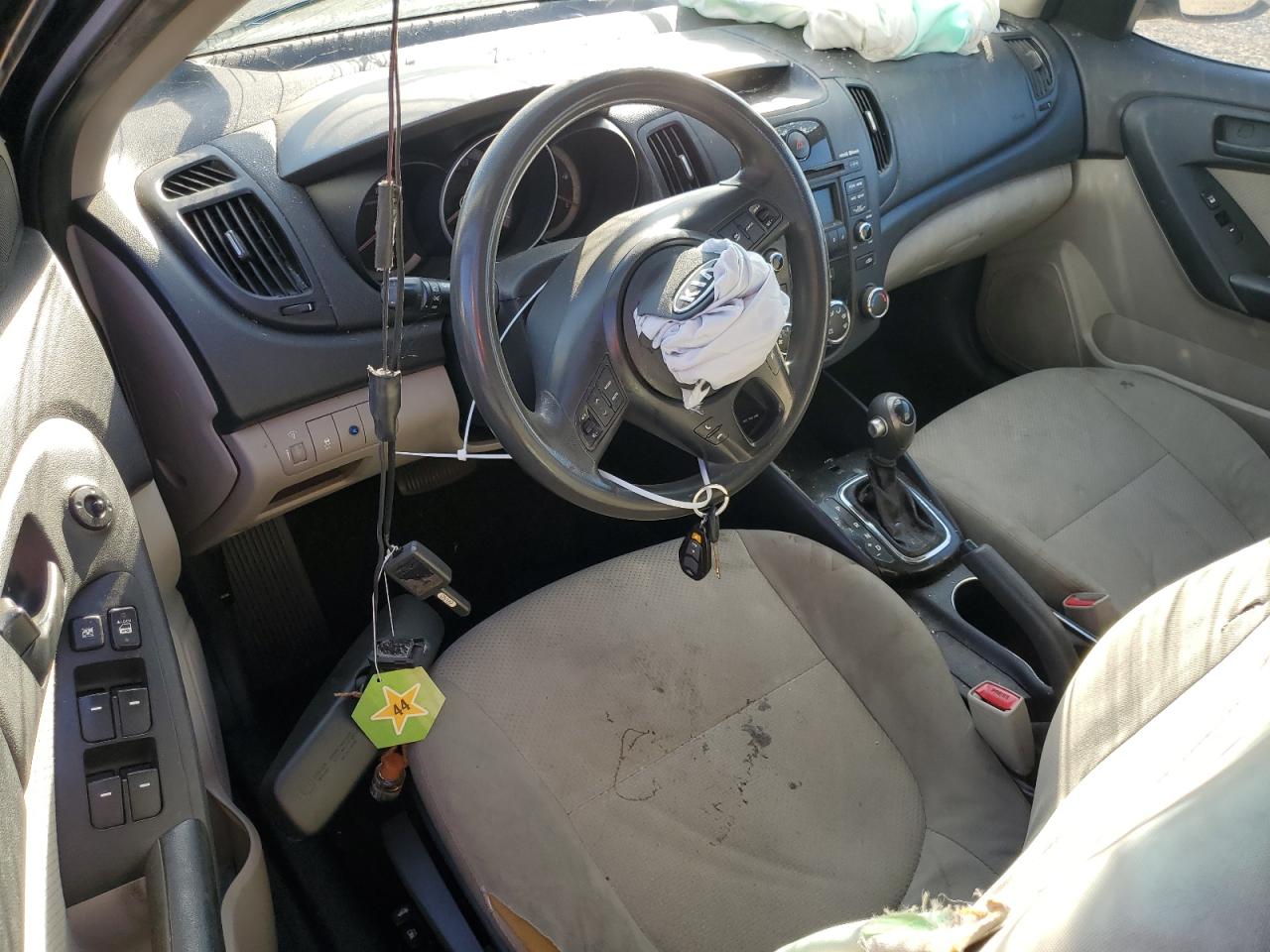 2011 KIA Forte VIN KNAFU4A24B5394482 Copart auction photo, all over damage thumbnail 8