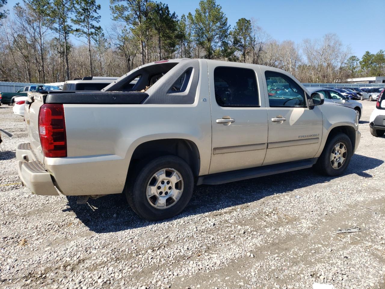 2007 Chevrolet Avalanche VIN 3GNEC12077G146862 Copart auction photo, top/roof / side damage thumbnail 3