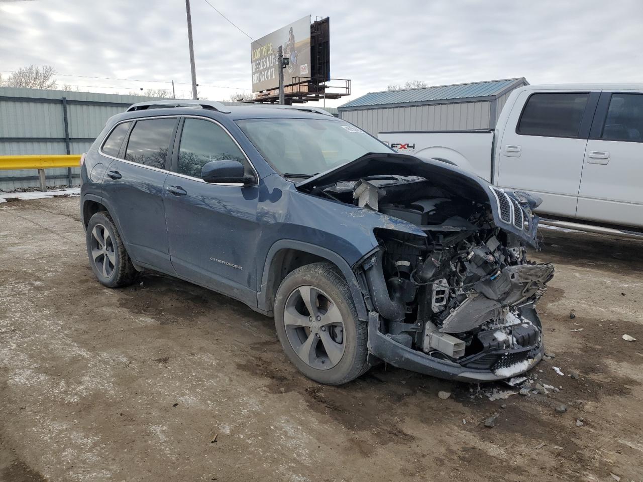 2020 Jeep Grand Cherokee VIN 1C4PJMDX3LD650884 Copart auction photo, front end damage thumbnail 4