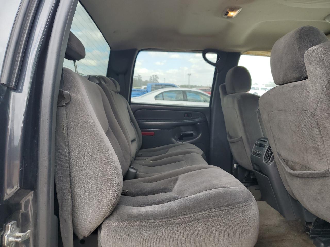 2005 GMC Sierra VIN 2GTEC13T751180453 Copart auction photo, front end / undercarriage damage thumbnail 10