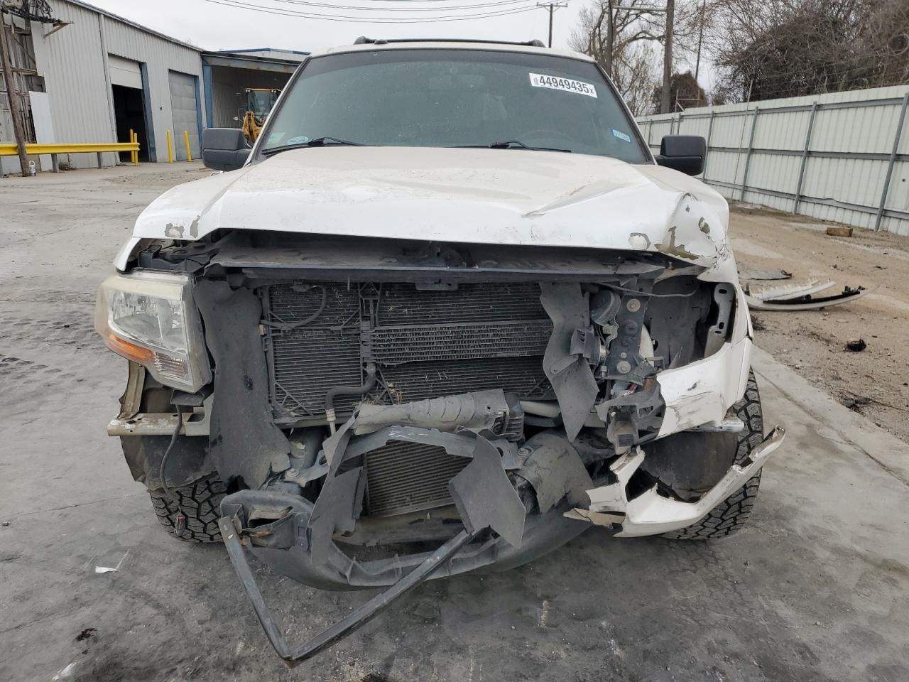 2017 Ford Expedition VIN 1FMJU1HT3HEA82474 Copart auction photo, front end / minor dent/scratches damage thumbnail 5