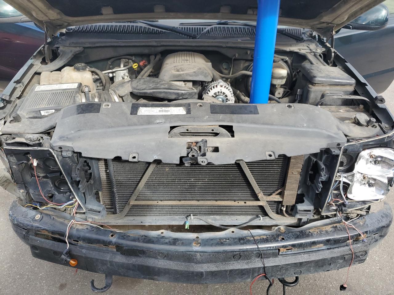2005 GMC Sierra VIN 2GTEC19V251320093 Copart auction photo, all over damage thumbnail 11