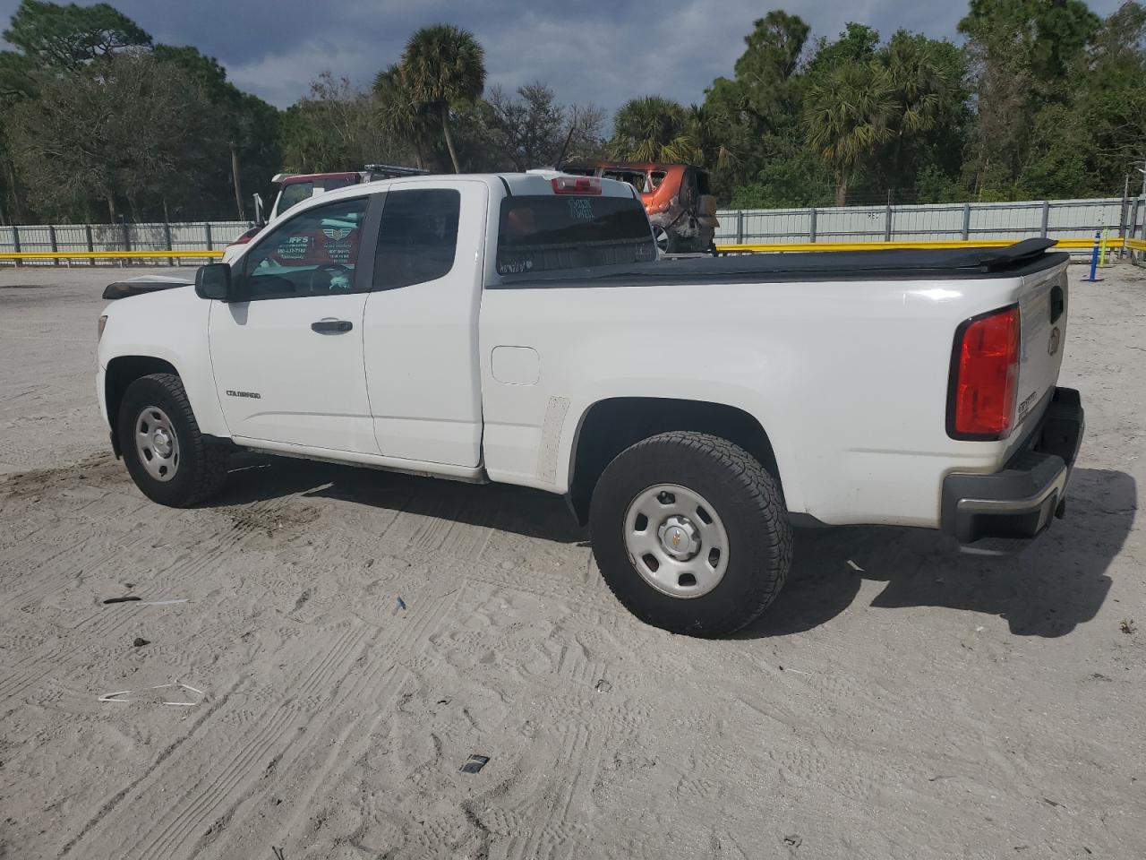 2016 Chevrolet Colorado VIN 1GCHSBEAXG1274370 Copart auction photo, front end damage thumbnail 2