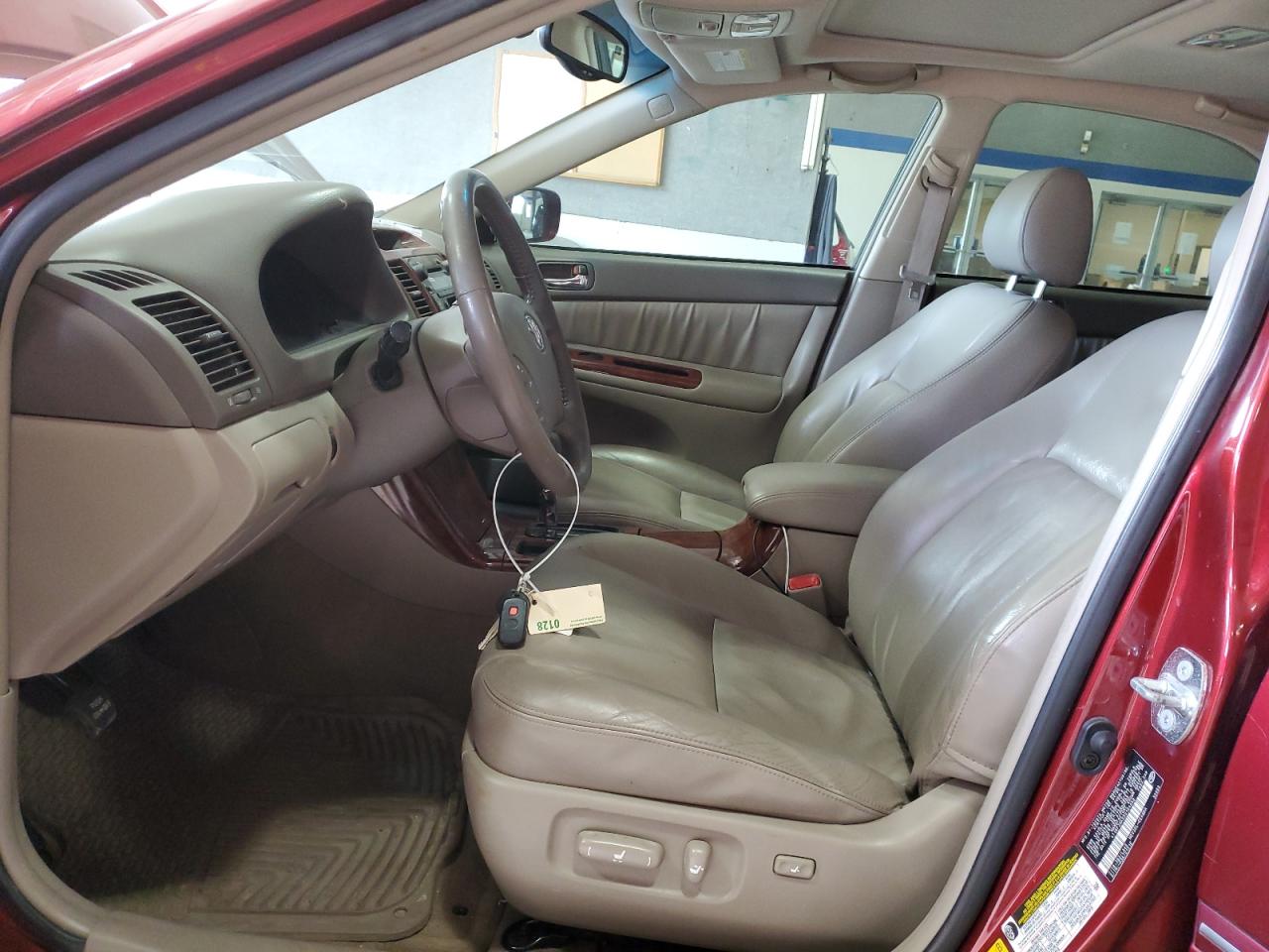 2005 Toyota Camry VIN 4T1BF30K55U104859 Copart auction photo, front end damage thumbnail 7