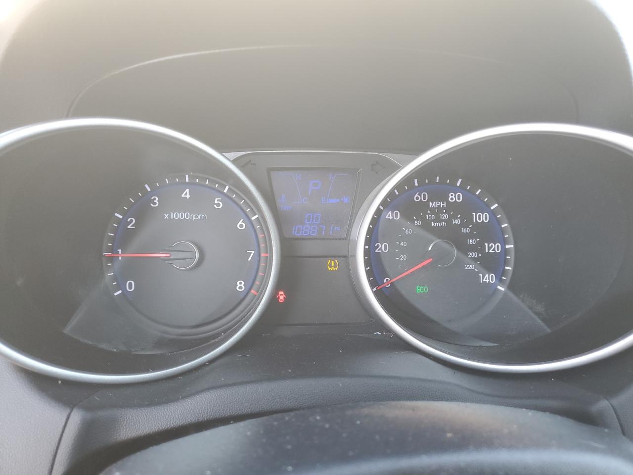 2013 Hyundai Tucson VIN KM8JU3AC5DU556074 Copart auction photo, all over damage thumbnail 9