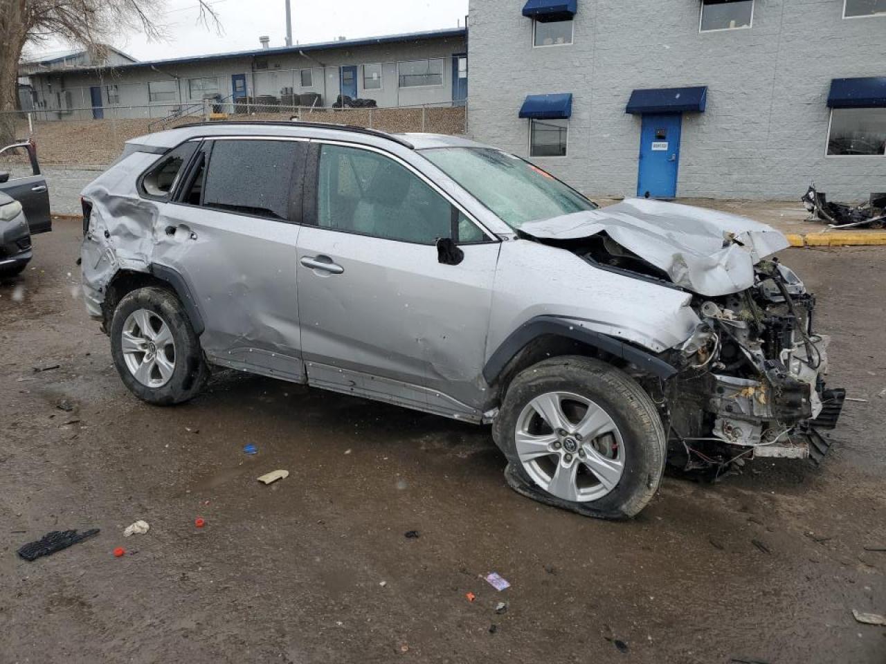 2019 Toyota RAV 4 VIN 2T3P1RFV0KW028835 Copart auction photo, all over damage thumbnail 4