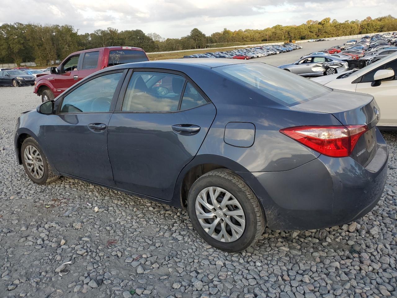 2019 Toyota Corolla VIN 5YFBURHE9KP938301 Copart auction photo, front end damage thumbnail 2