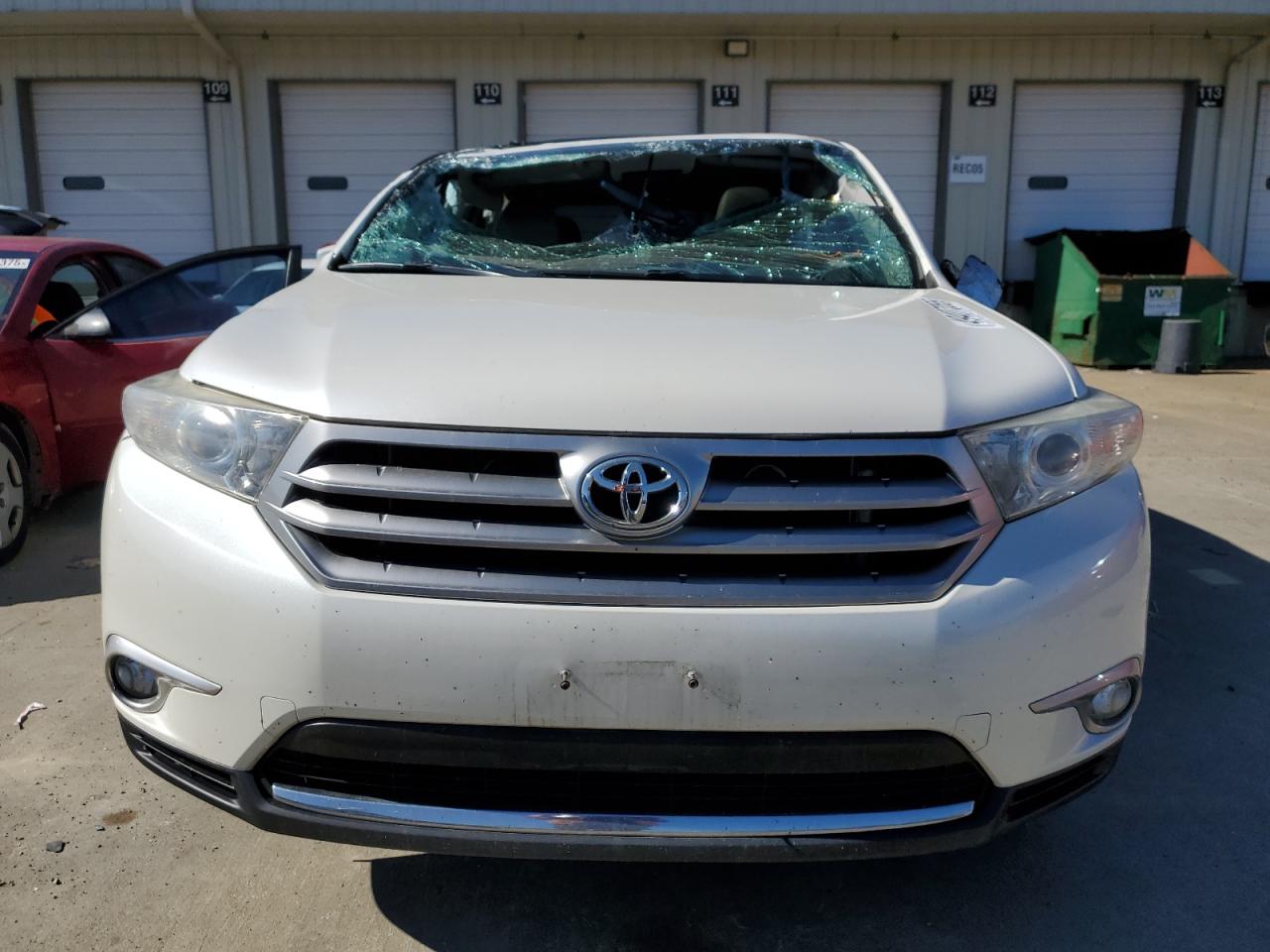 2013 Toyota Highlander VIN 5TDDK3EH5DS244192 Copart auction photo, rollover damage thumbnail 5