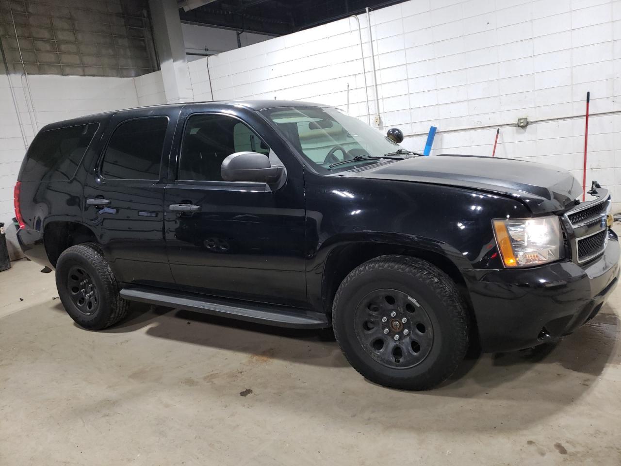 2014 Chevrolet Tahoe VIN 1GNSK2E05ER163633 Copart auction photo, front end damage thumbnail 4
