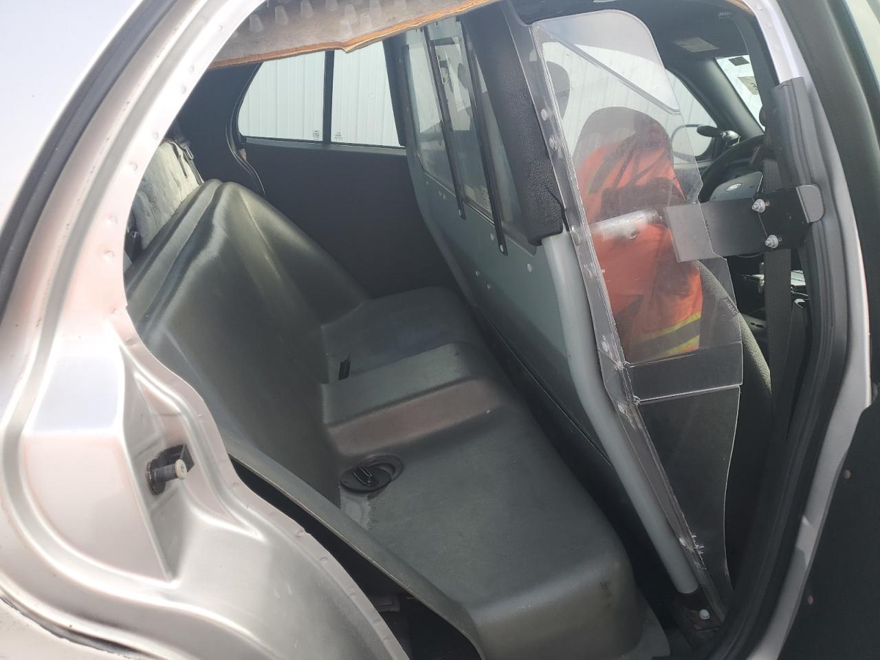 2010 Ford Crown Victoria VIN 2FABP7BV3AX118039 Copart auction photo, minor dent/scratches damage thumbnail 10