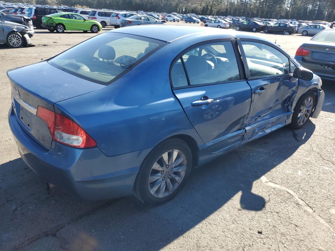 2009 Honda Civic VIN 1HGFA16849L022686 Copart auction photo, side / front end damage thumbnail 3