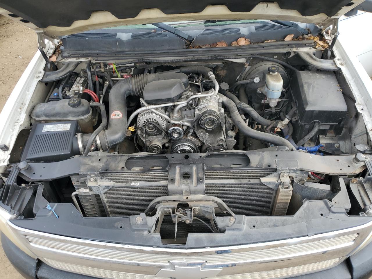 2007 Chevrolet Silverado VIN 1GCEC14X57Z598957 Copart auction photo, rear end damage thumbnail 11