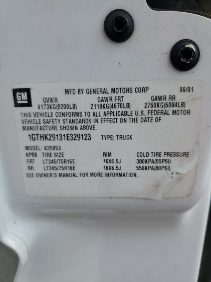 2001 GMC Sierra VIN 1GTHK29131E329123 Copart auction photo, vandalism damage thumbnail 12
