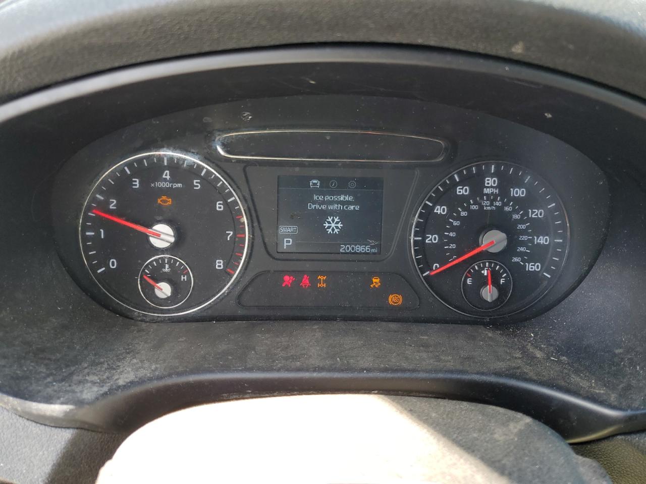 2019 KIA Sorento VIN 5XYPGDA34KG545884 Copart auction photo, front end / minor dent/scratches damage thumbnail 9