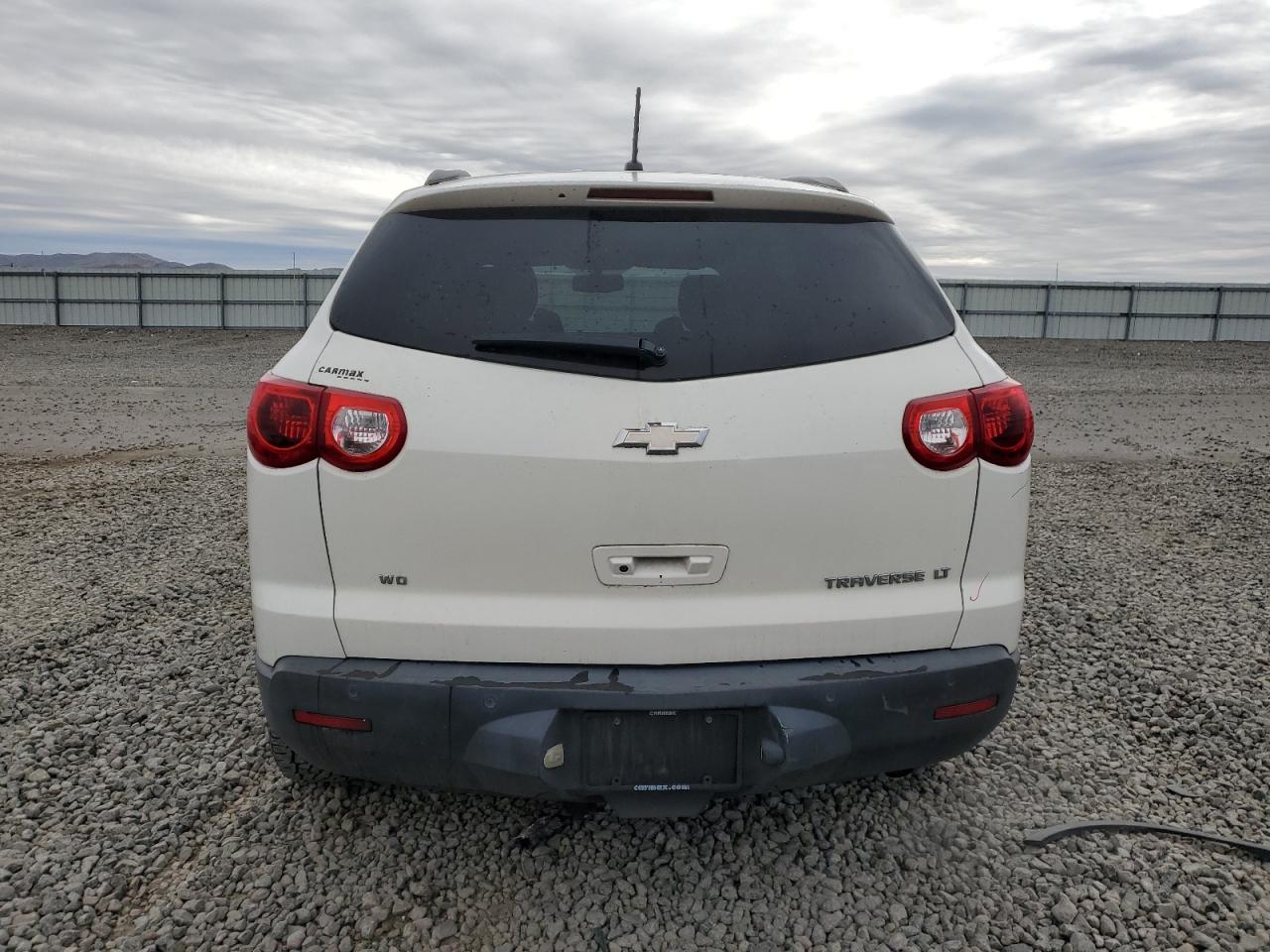 2011 Chevrolet Traverse VIN 1GNKVJED3BJ369628 Copart auction photo, minor dent/scratches damage thumbnail 6