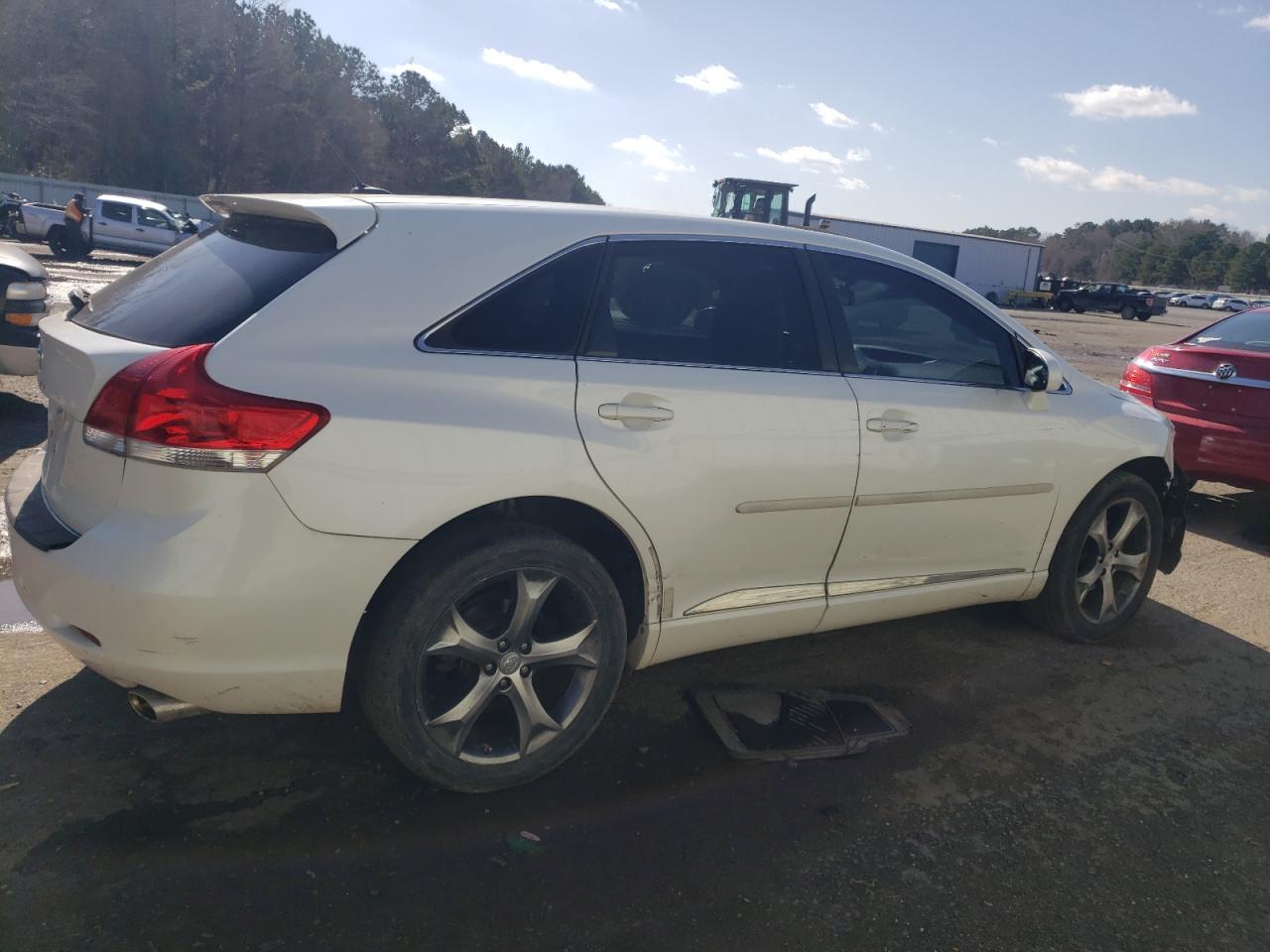 2011 Toyota Venza VIN 4T3ZK3BB9BU039072 Copart auction photo, side / front end damage thumbnail 3