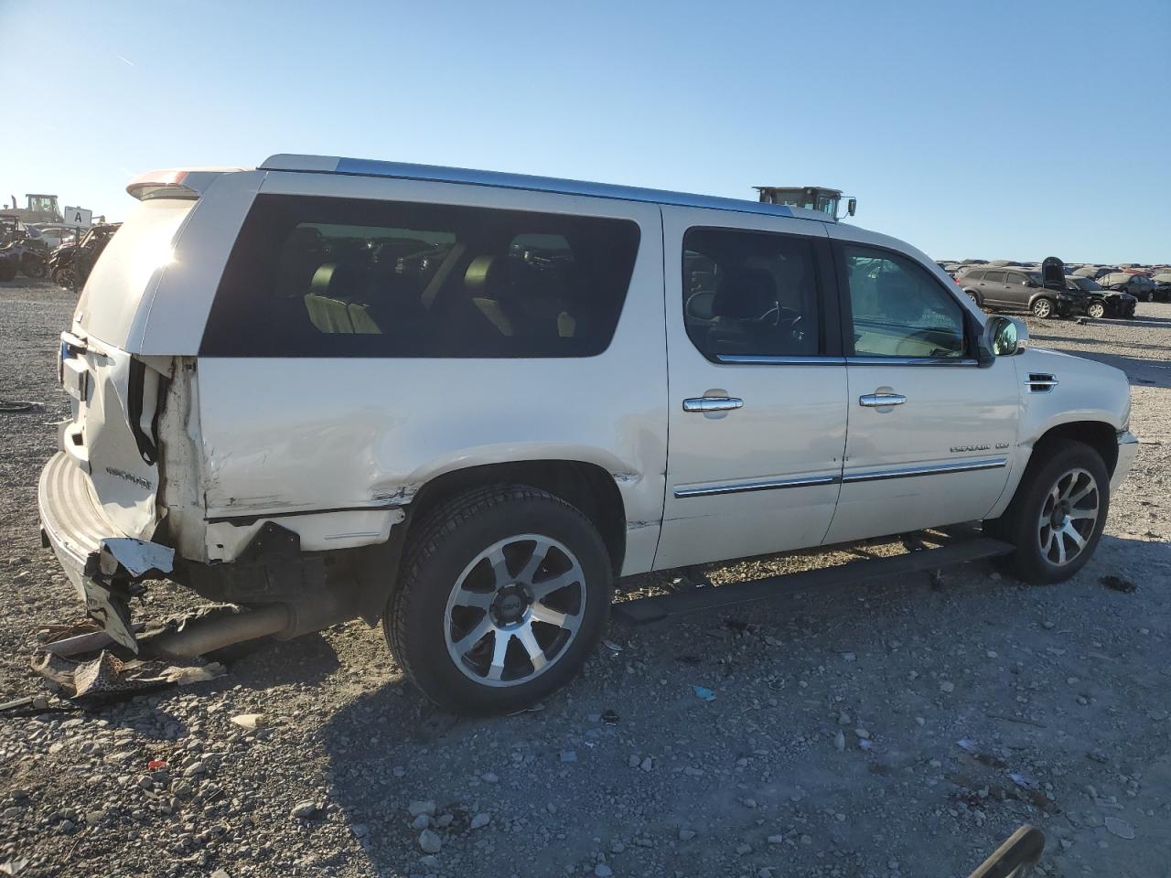 2010 Cadillac Escalade VIN 1GYUKJEF0AR163978 Copart auction photo, all over / minor dent/scratches damage thumbnail 3
