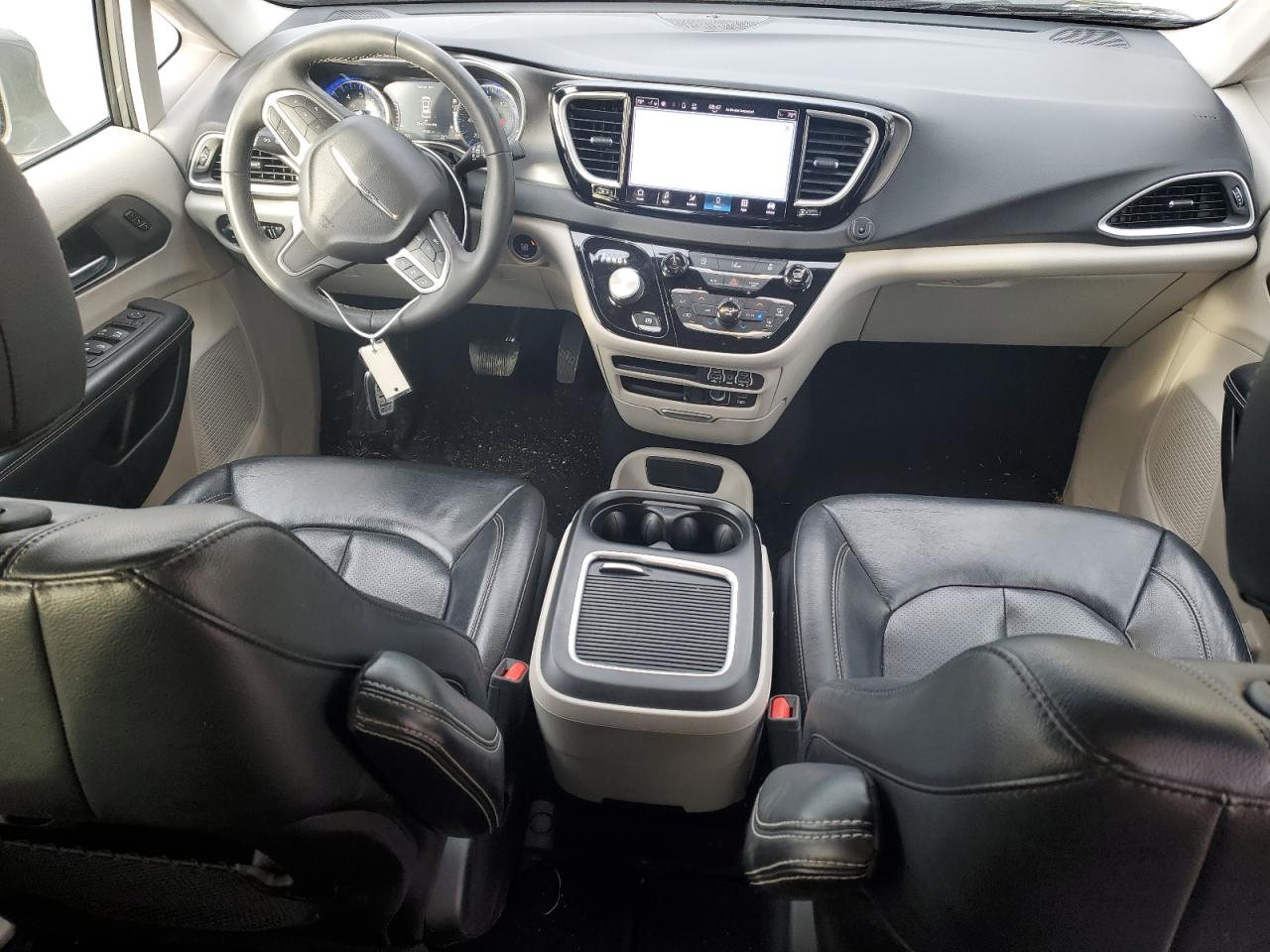 2022 Chrysler Pacifica VIN 2C4RC1BG3NR178349 Copart auction photo, rear end / minor dent/scratches damage thumbnail 8