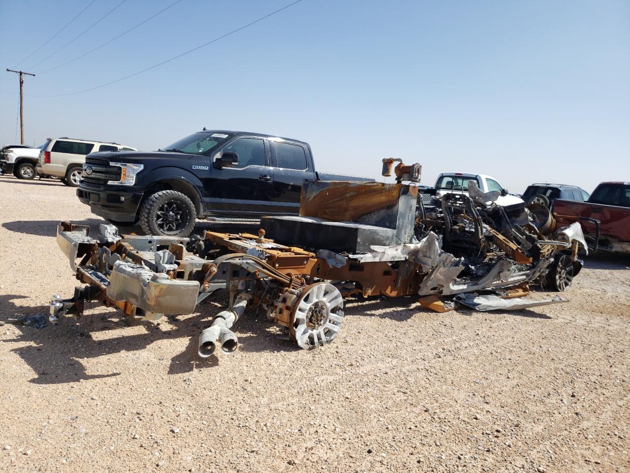2018 Ford F250 VIN 1FT7W2BT8JEC06946 Copart auction photo, burn damage thumbnail 3