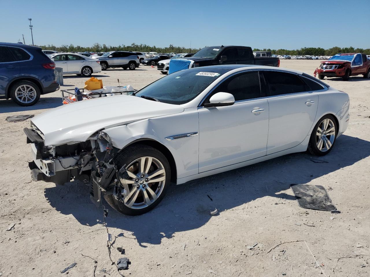 2011 Jaguar XJ VIN SAJWA2GB9BLV16242
