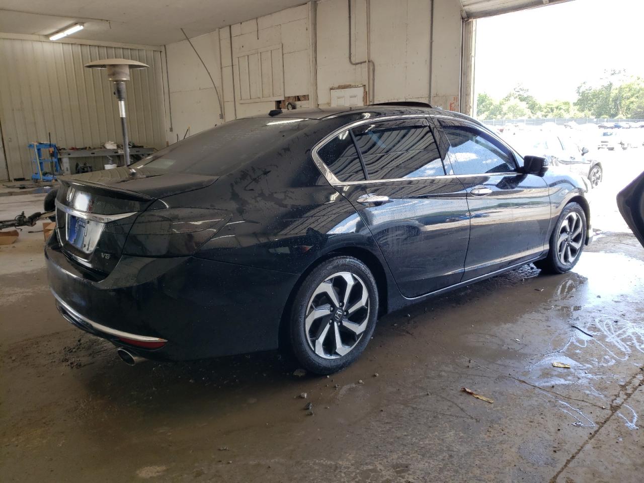 2017 Honda Accord VIN 1HGCR3F84HA040171 Copart auction photo, side / minor dent/scratches damage thumbnail 3