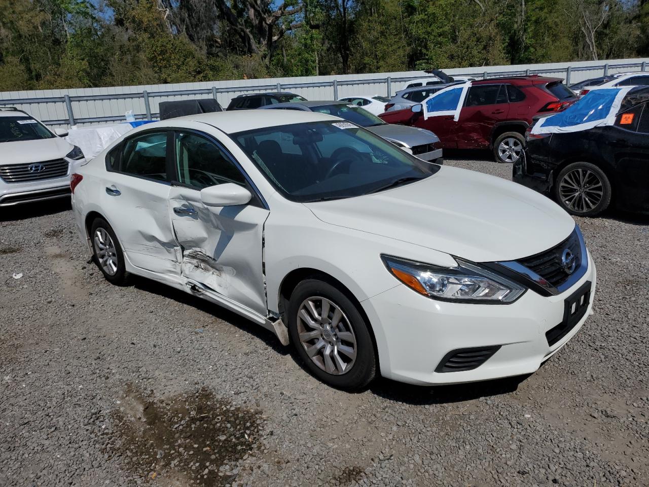 2017 Nissan Altima VIN 1N4AL3AP5HC154311 Copart auction photo, side damage thumbnail 4