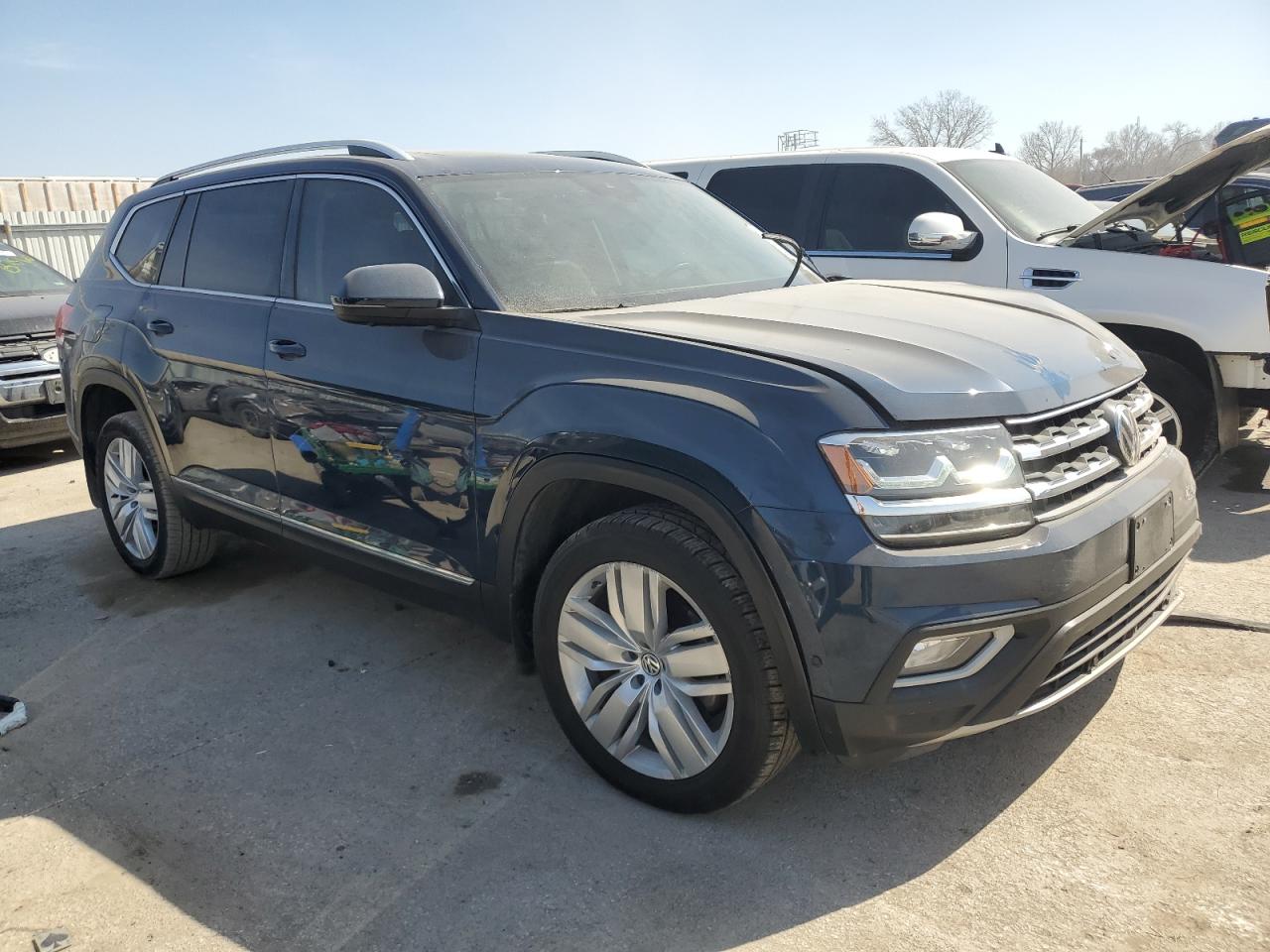 2018 Volkswagen Atlas VIN 1V2NR2CAXJC588967 Copart auction photo, front end damage thumbnail 4