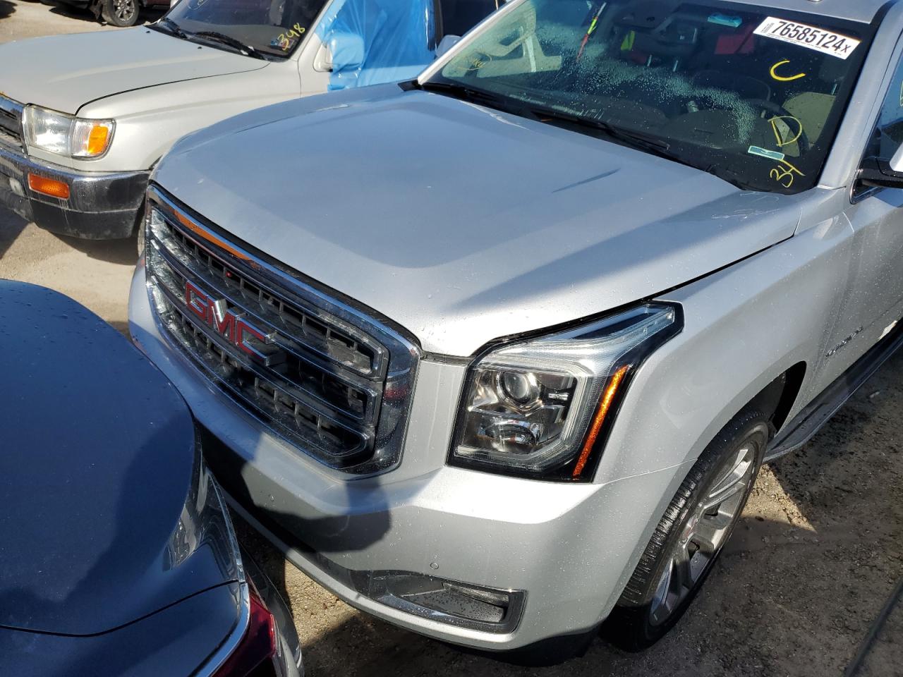 2020 GMC Yukon VIN 1GKS1GKC5LR101092 Copart auction photo, water/flood damage thumbnail 5