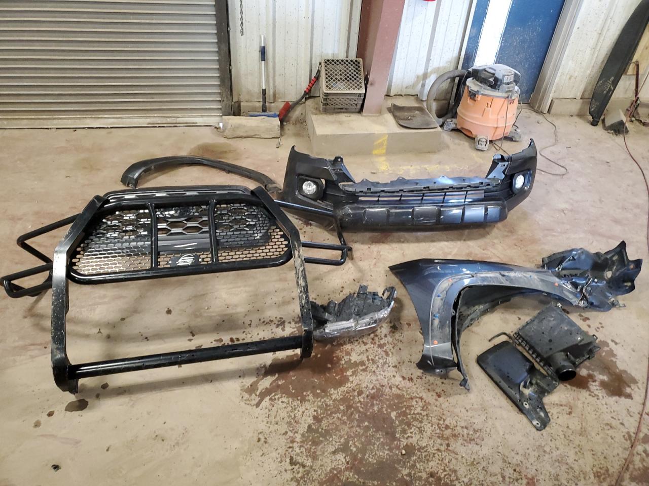 2022 Toyota Tacoma VIN 3TMCZ5AN8NM515407 Copart auction photo, front end damage thumbnail 12