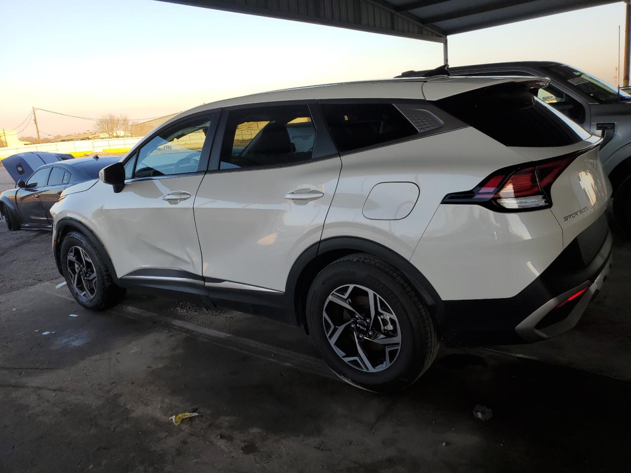 2024 KIA Sportage VIN KNDPU3DF6R7308748 Copart auction photo, front end / side damage thumbnail 2