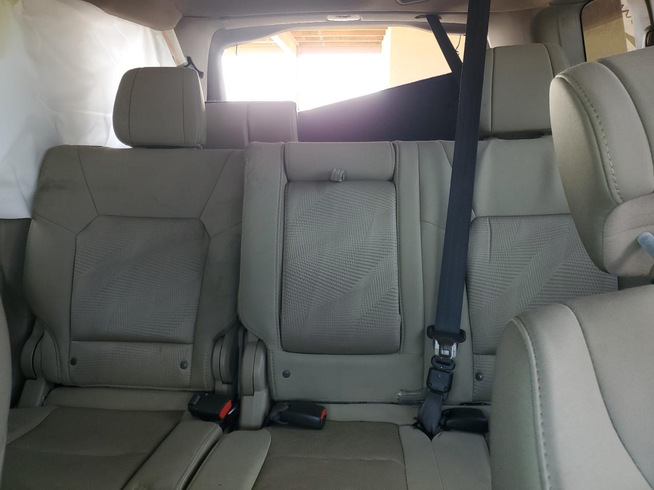 2015 Honda Pilot VIN 5FNYF4H27FB049432 Copart auction photo, rear end damage thumbnail 10