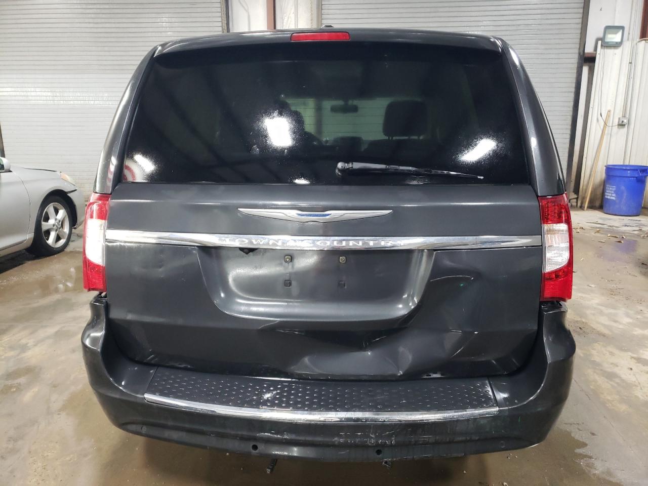 2011 Chrysler Town & Country VIN 2A4RR8DG7BR782349 Copart auction photo, rear end / minor dent/scratches damage thumbnail 6