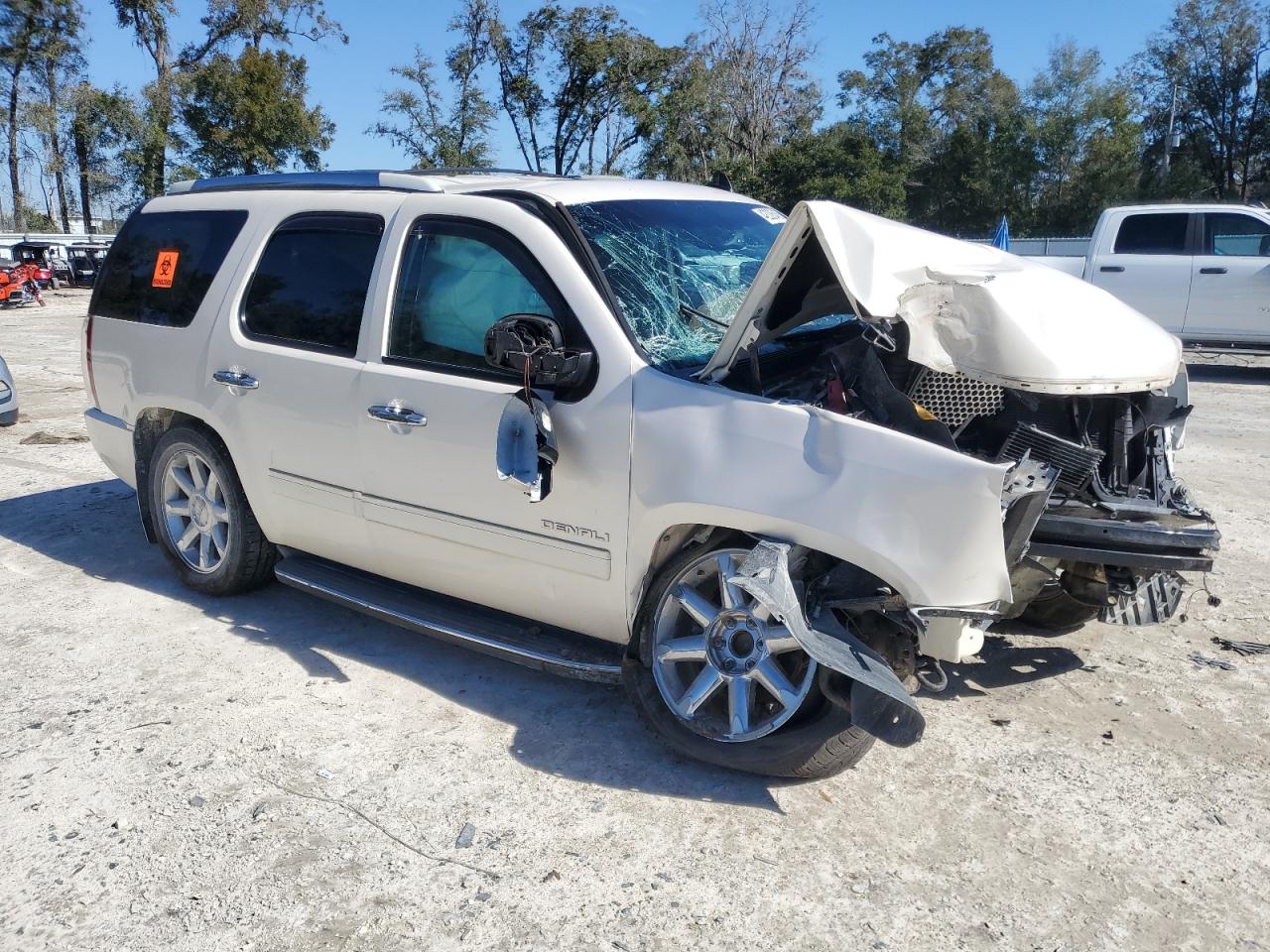 2013 GMC Yukon VIN 1GKS1EEF3DR110739 Copart auction photo, all over damage thumbnail 4