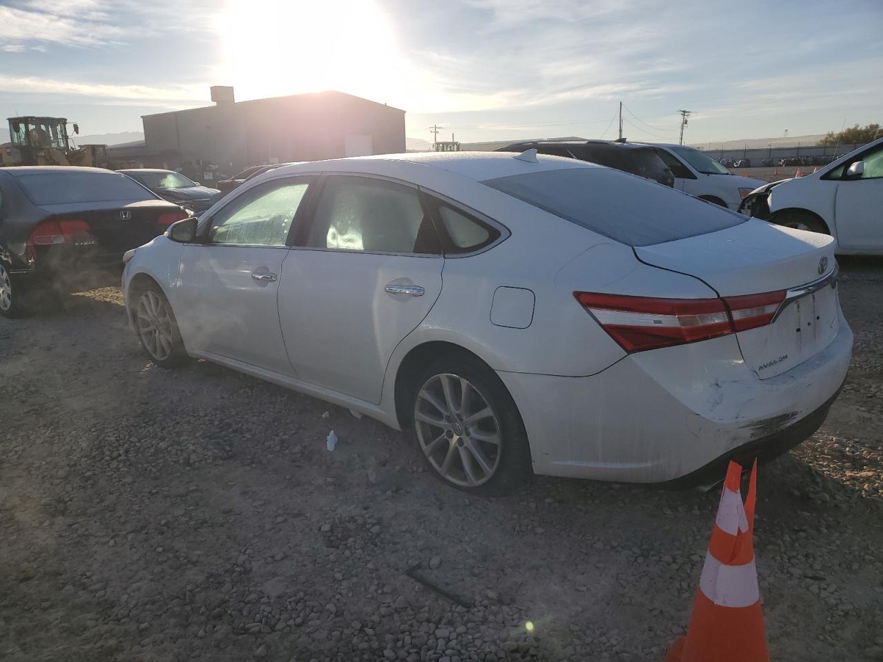 2013 Toyota Avalon VIN 4T1BK1EBXDU063023 Copart auction photo, front end / rear end damage thumbnail 2