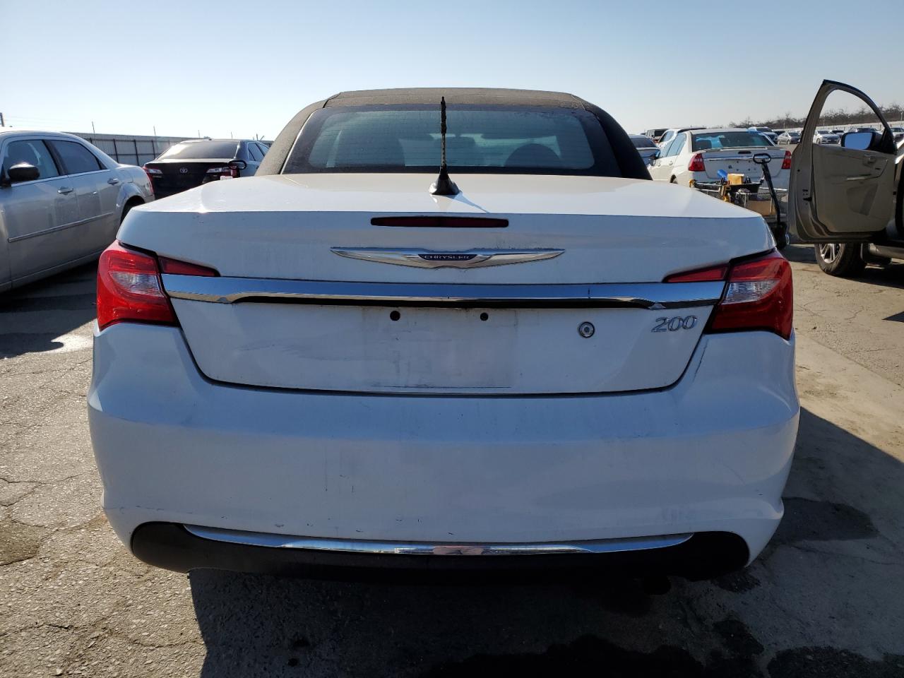 2012 Chrysler 200 VIN 1C3BCBEB6CN218977 Copart auction photo, front end / undercarriage damage thumbnail 6