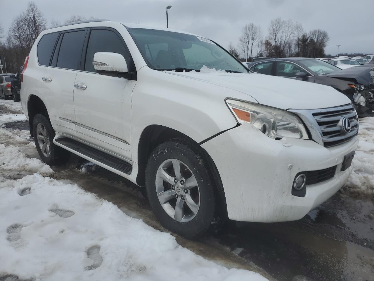 2013 Lexus GX VIN JTJJM7FX2D5059546 Copart auction photo, front end / minor dent/scratches damage thumbnail 4