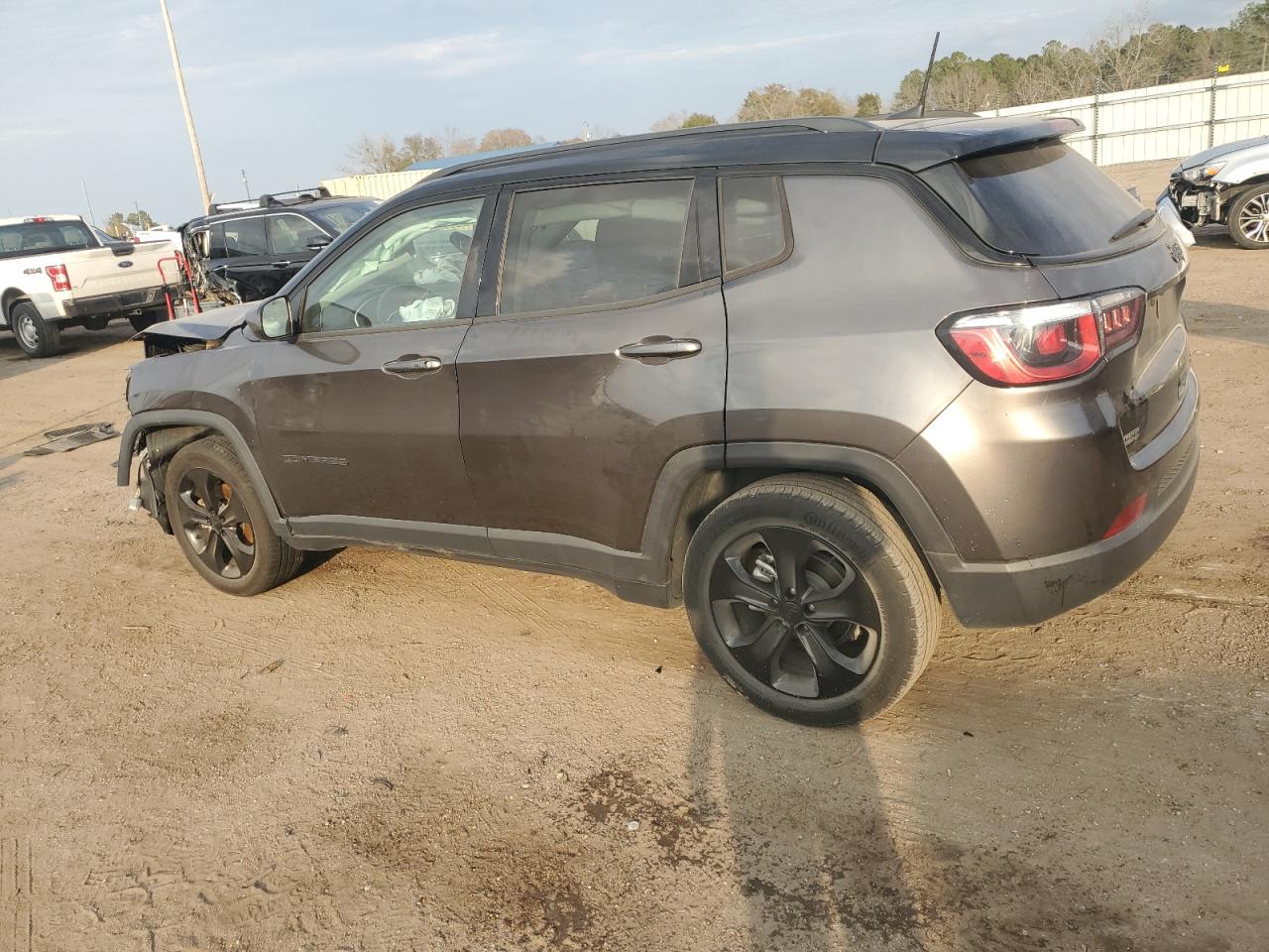 2020 Jeep Compass VIN 3C4NJCBB3LT205774 Copart auction photo, front end damage thumbnail 2