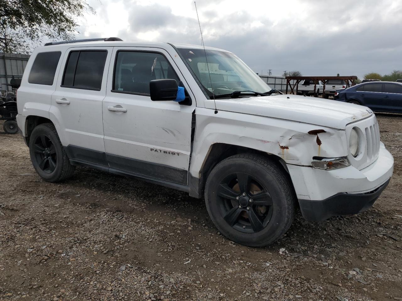 2012 Jeep Liberty (Patriot) VIN 1C4NJPFA0CD696481 Copart auction photo, front end / rear end damage thumbnail 4