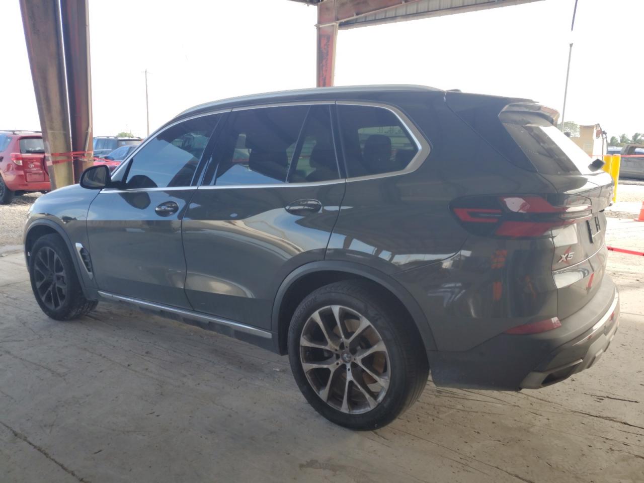 2024 BMW X5 VIN 5UX13EU0XR9T69149 Copart auction photo, minor dent/scratches damage thumbnail 2