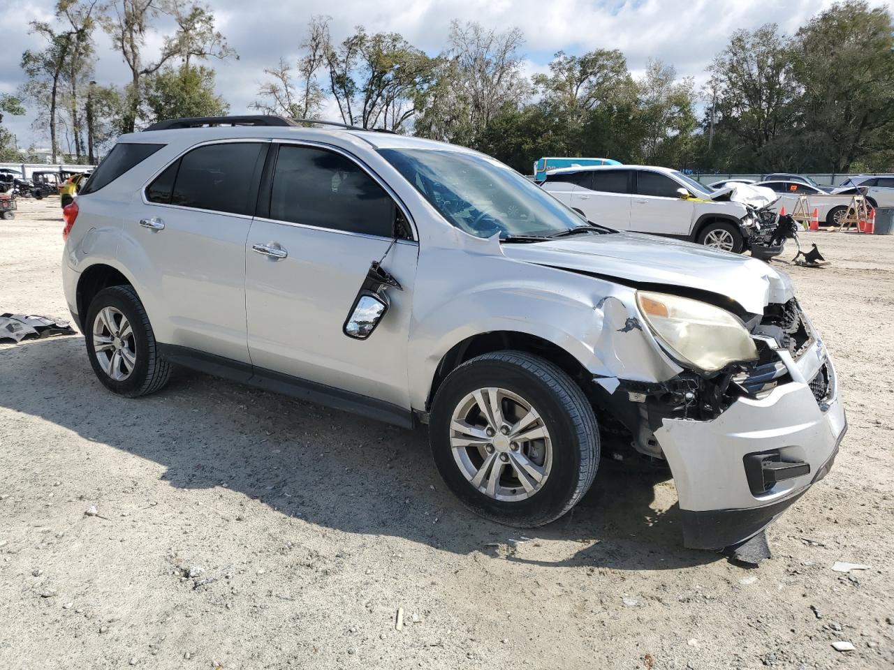 2011 Chevrolet Equinox VIN 2CNALDECXB6432588 Copart auction photo, all over damage thumbnail 4