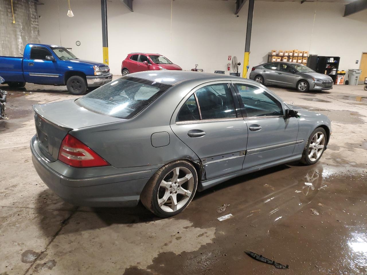 2007 Mercedes-Benz C-klasse VIN WDBRF52H67F896266 Copart auction photo, side damage thumbnail 3