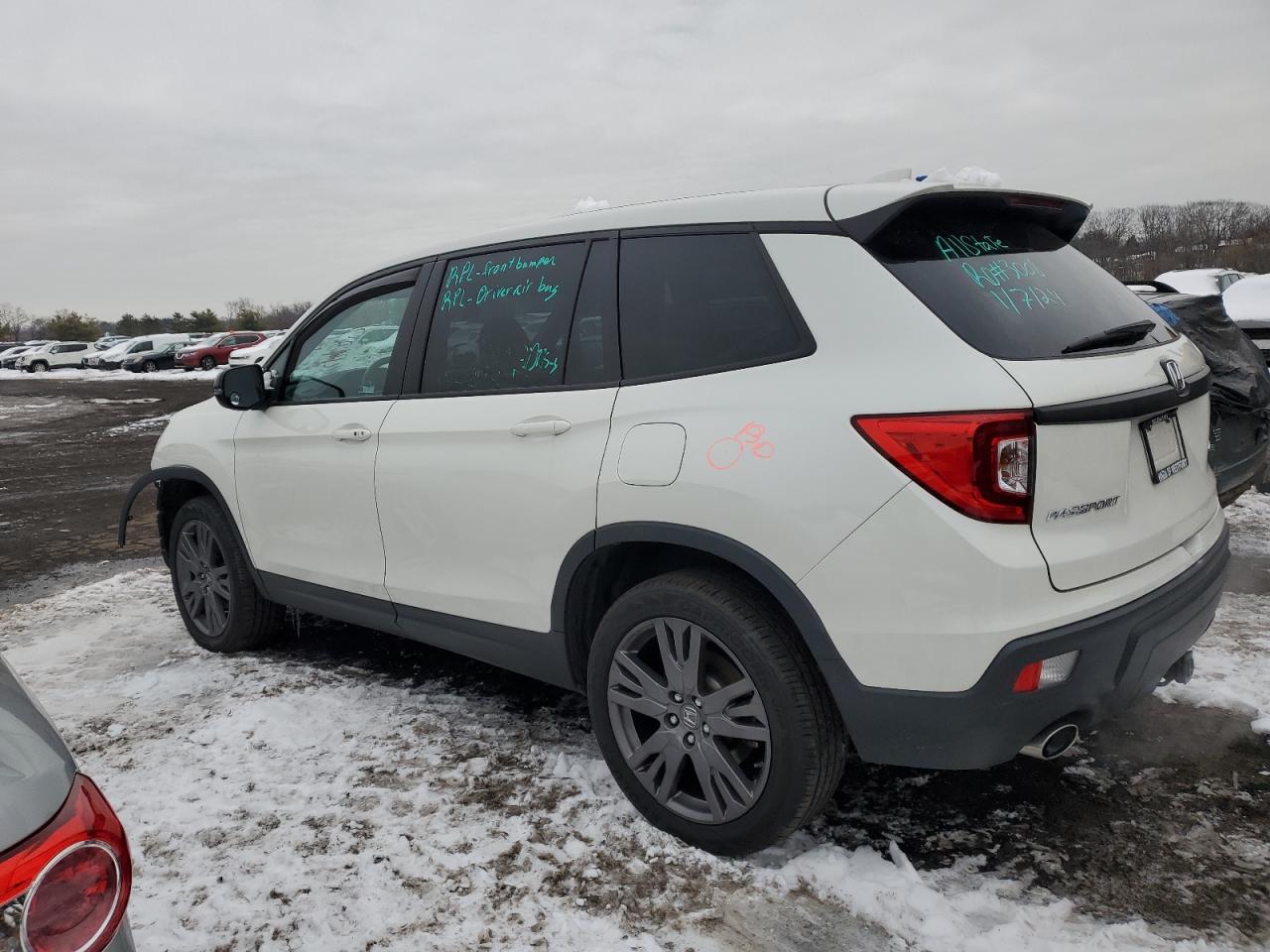 2019 Honda Passport VIN 5FNYF8H50KB018227 Copart auction photo, front end damage thumbnail 2